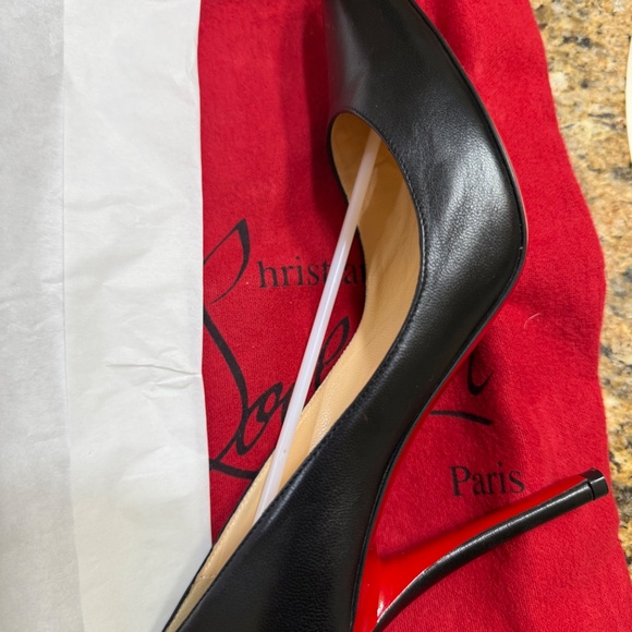 Almost New…Christian Louboutin Apostrophe 100 Nappa Pump - Picture 4 of 16